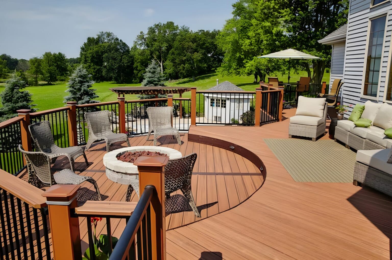 Large circular deck